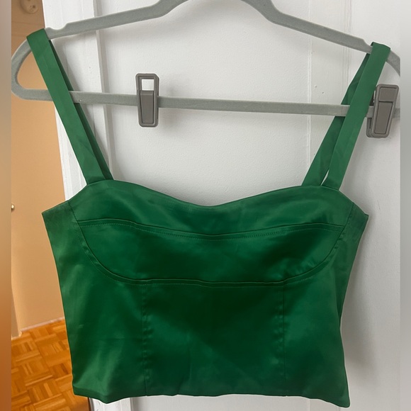 Revolve Top - Picture 2 of 6